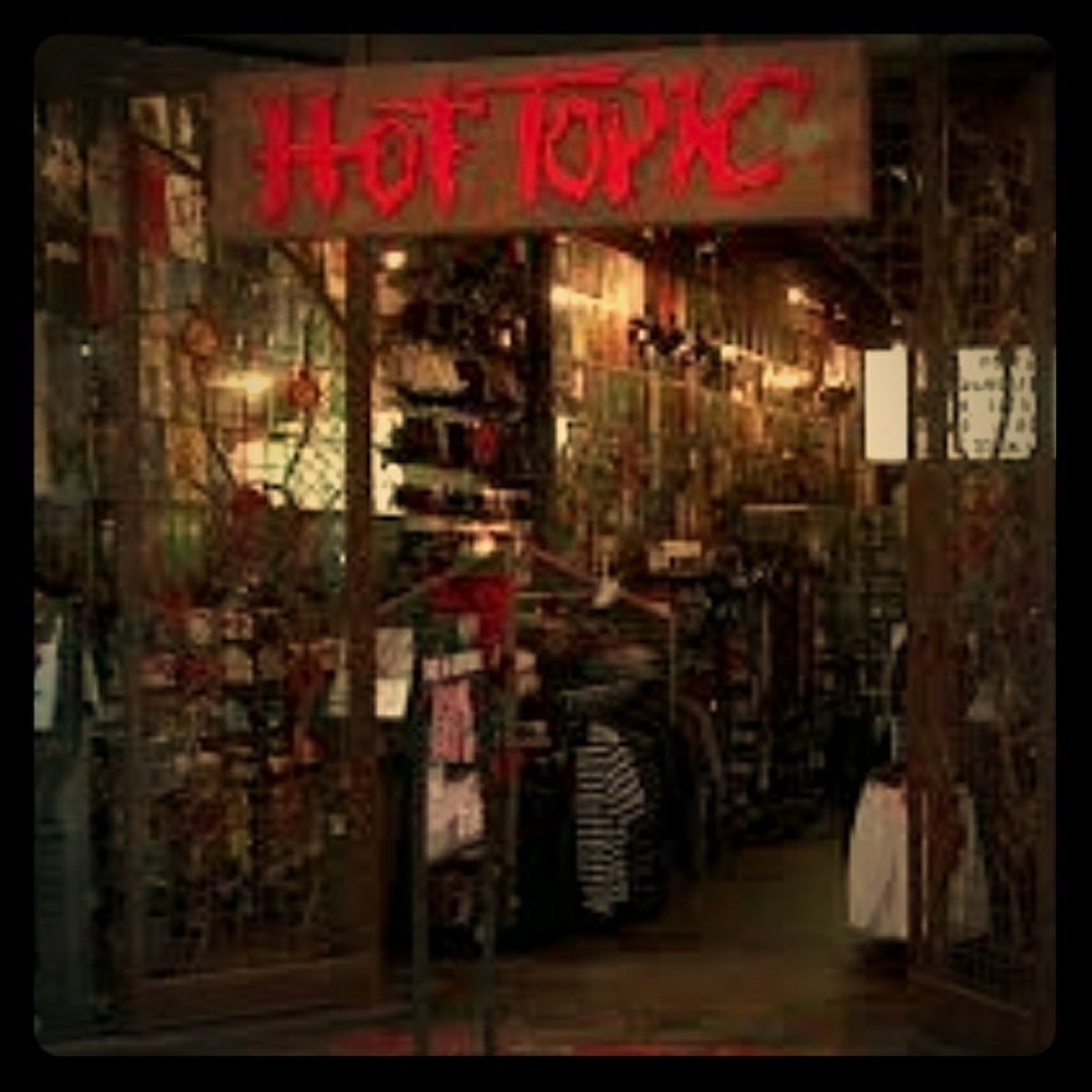 ISO 90's Goth clothes.